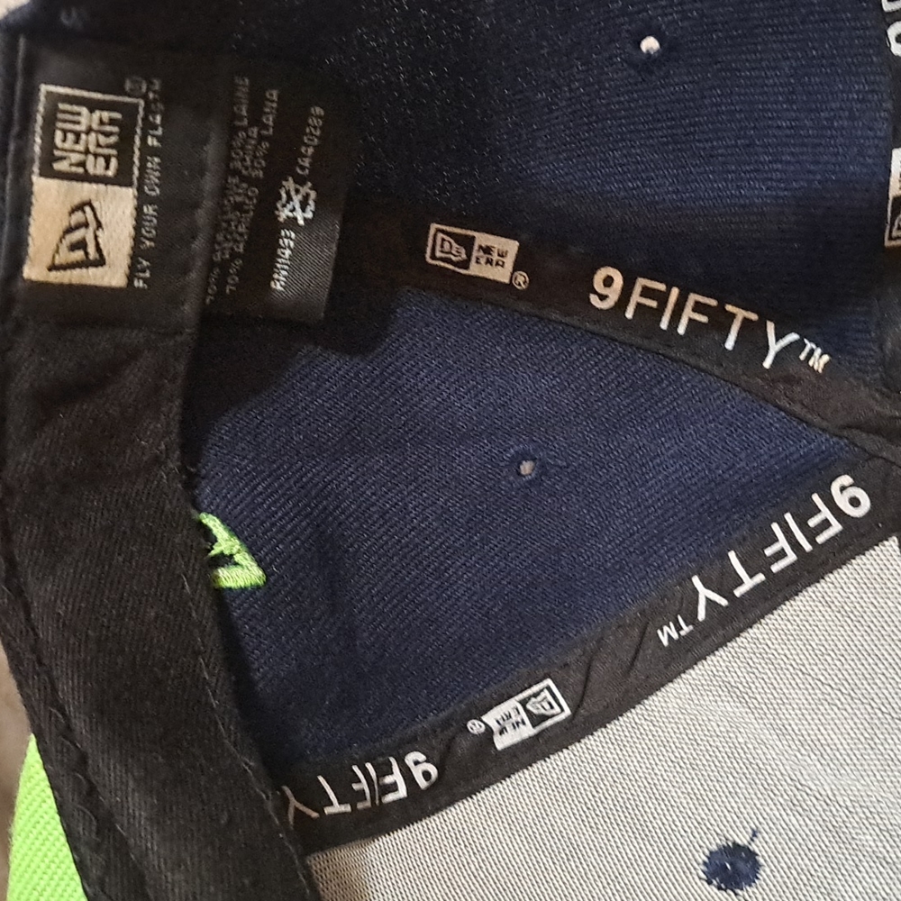 Seattle Seahawks Hat (Hat1) - Picture 5 of 5